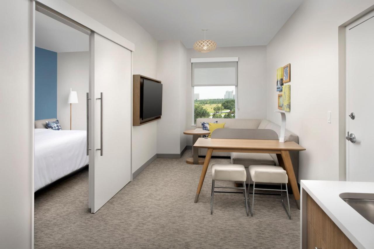 Suite met 1 Slaapkamer en Kingsize Bed - Slaapbank