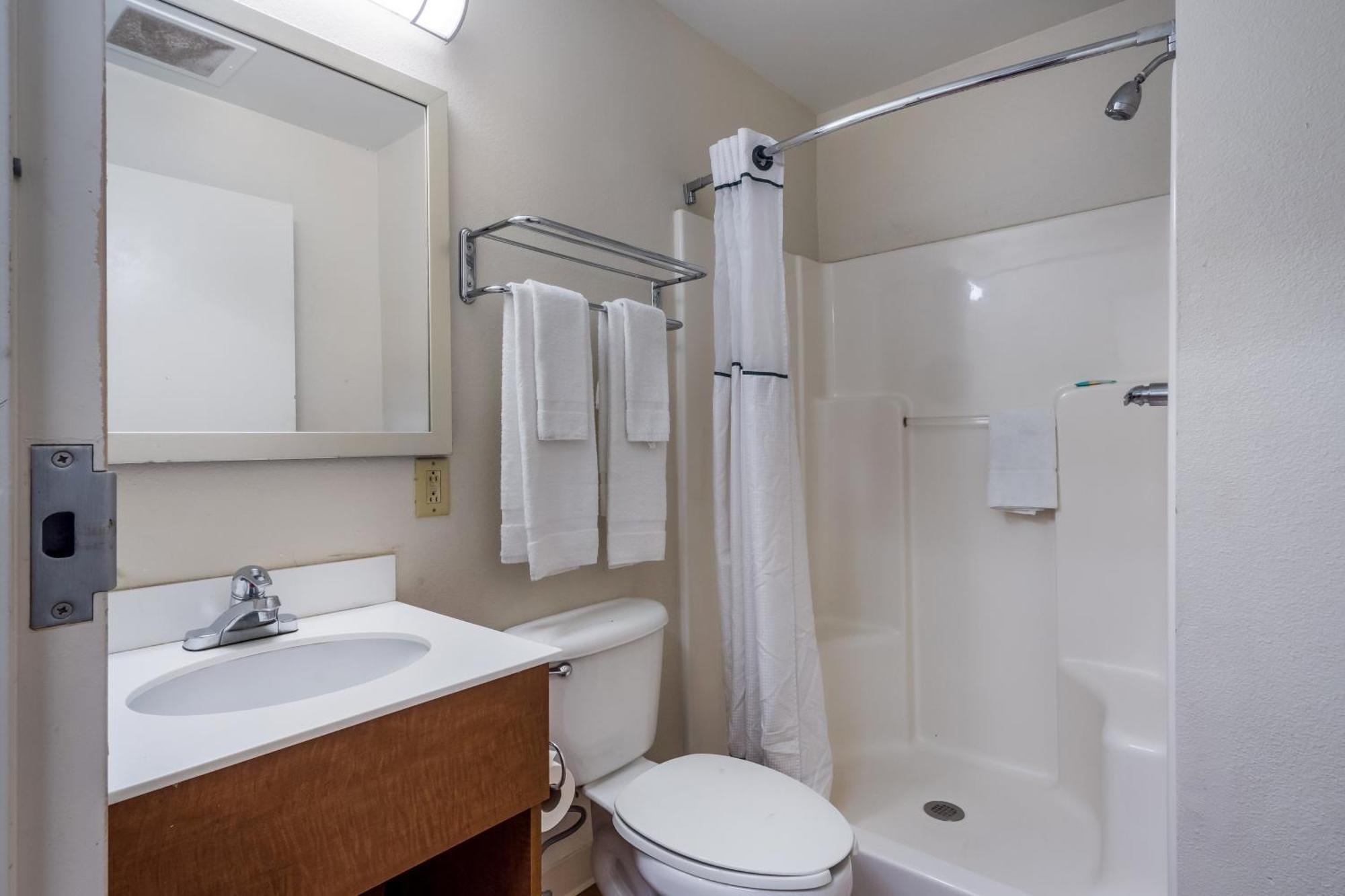 Studio Room with Two Double Beds Renovated Non-Smoking,1211223652:JPEG