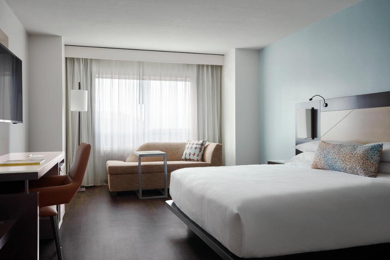 Kamer met Kingsize Bed en Slaapbank