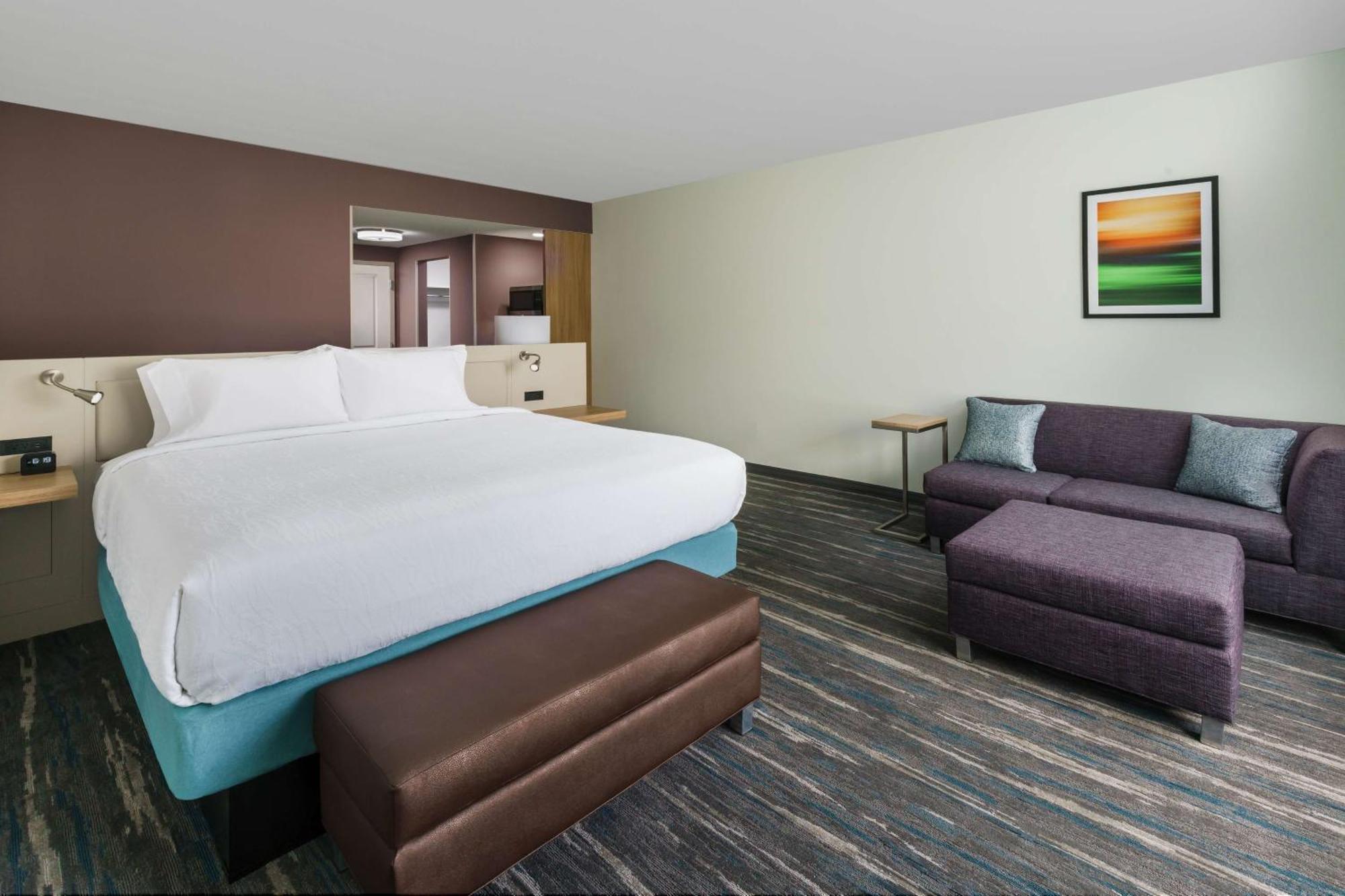 Deluxe King Room Mobility Access,1552163278:JPEG
