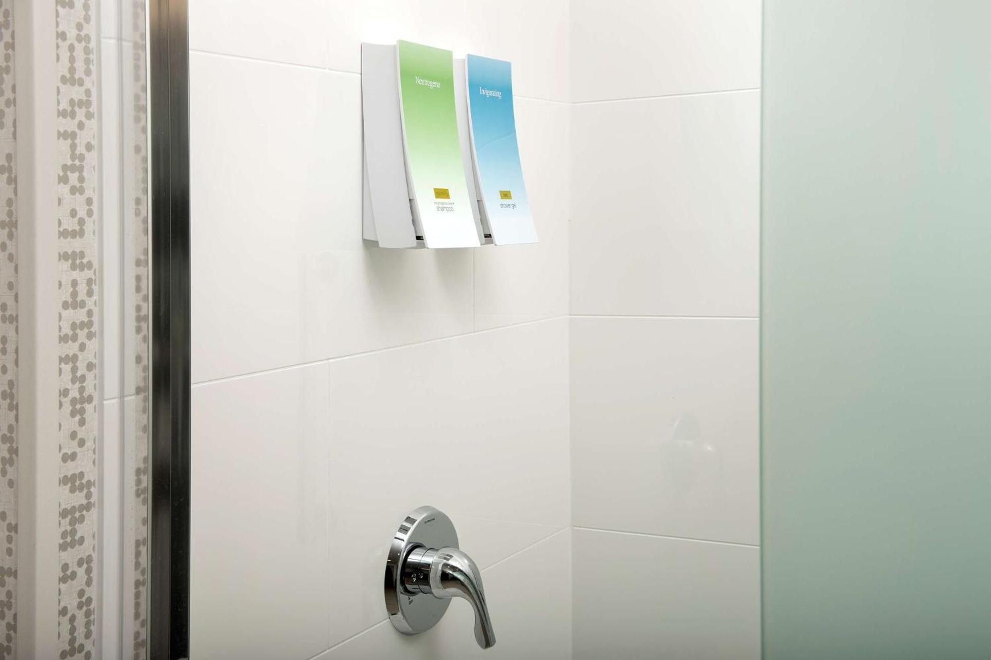 Suite Deluxe con cama extragrande para no fumadores