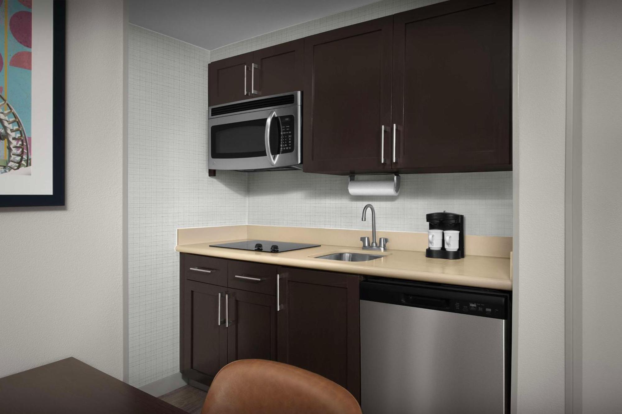 One-Bedroom King Suite - Non-Smoking,1656194154:JPEG
