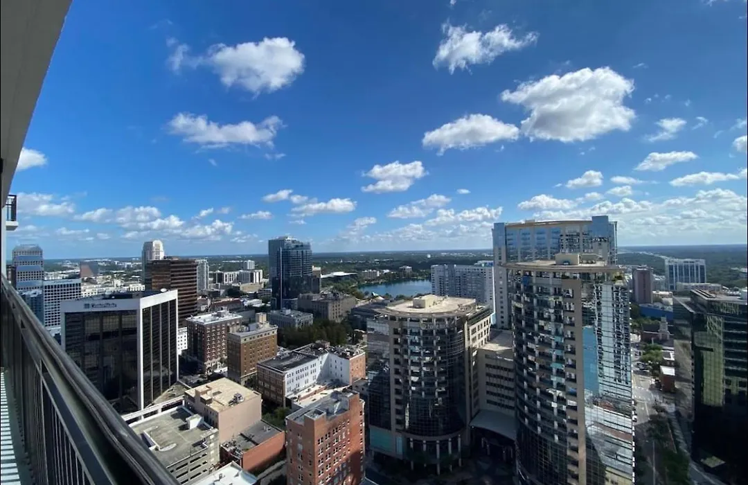 5 Star Luxury 1 Bedroom Condo-1