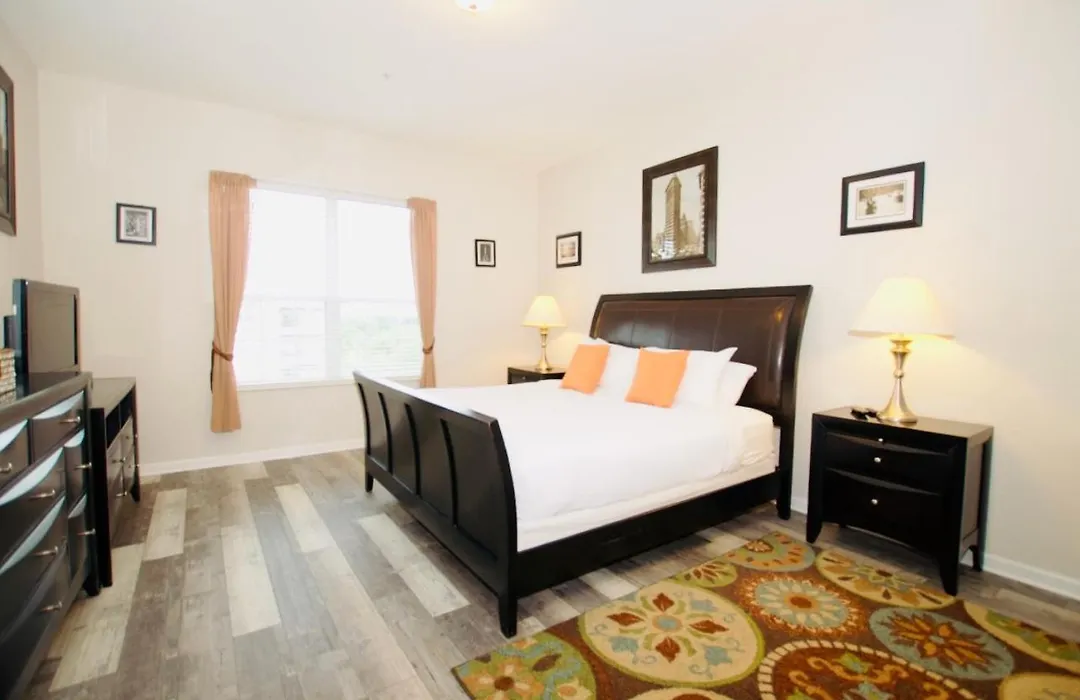 Vista Cay Luxury 3 Bedroom Condo-1