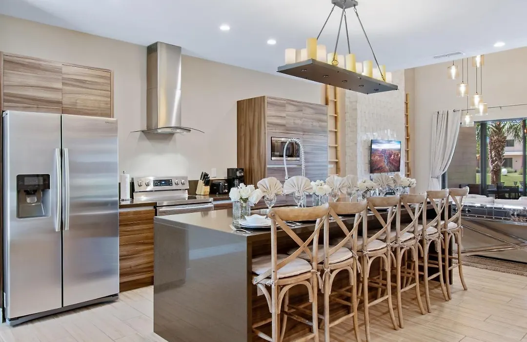 Sunny Home | Resort Community • Near Disney-1