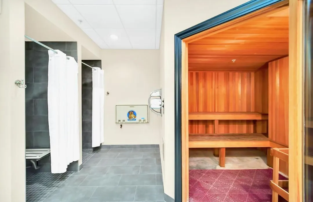 2Br Condo - W Hot Tub & Pool - Near Disney-1