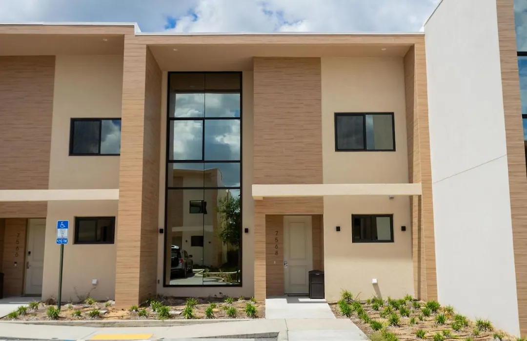 Gorgeous 3 Bd Close To Disney @ Magic Village 7568-1
