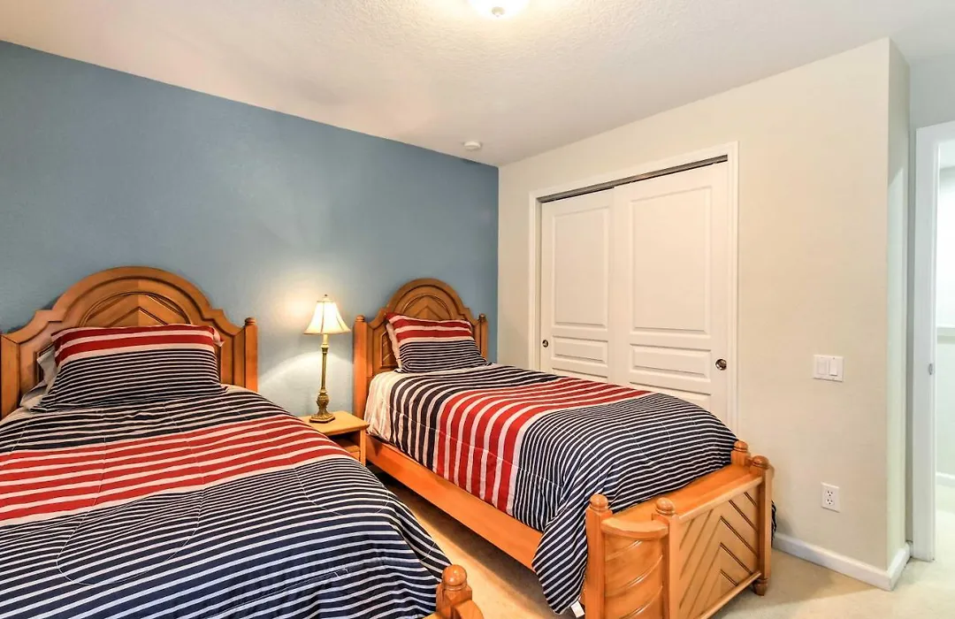 Spacious Kissimmee Villa - 3 Mi To Disney World!-1