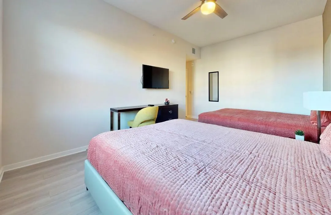 Vista Cay Resort - 3 Bed 2 Baths Apartment-1