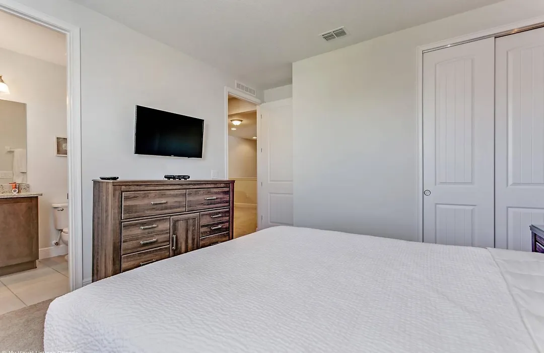 Encore Resort 8 Bedroom Home With Pool 2114-1