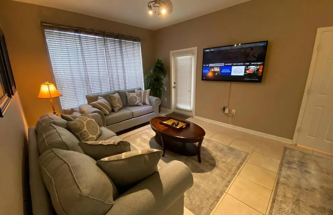 Wonderful 3 Bedroom Condo 2 Miles From Disney-1