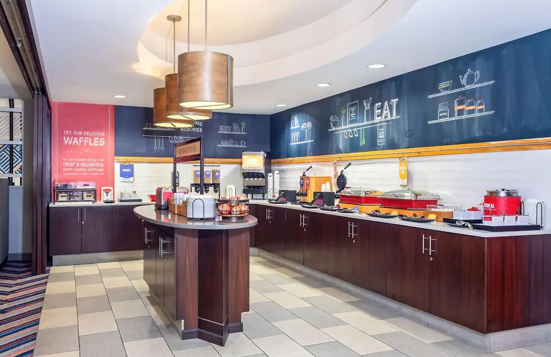 Hampton Inn Orlando-International Airport-1