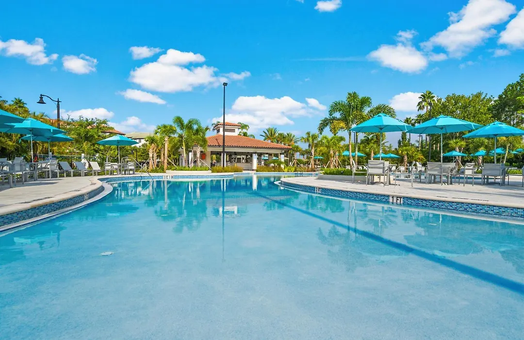 Ground-Floor Vista Cay Condo Near Clubhouse Pool-1