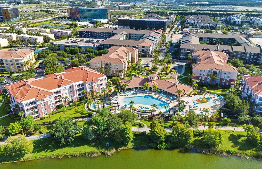 Vista Cay At Epic Universe - Luxury Lakeview 4 Bedroom Condo-1