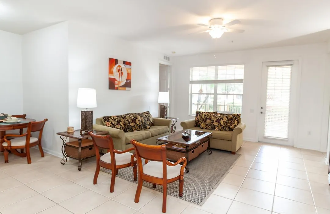 5Min Universal Spacious Condo Vc101-1
