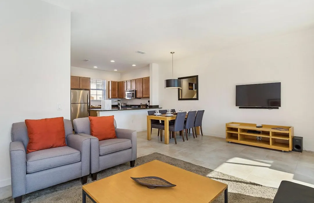 2 Bedrooms 25 Bathrooms Regal Oaks 2604 Rl-1