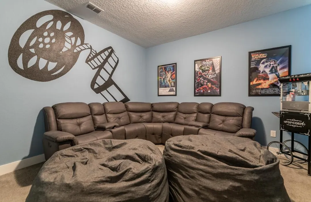 Beautiful Home Near Disney! Media Room, Water Park, Private Pool - 211L 1012-1