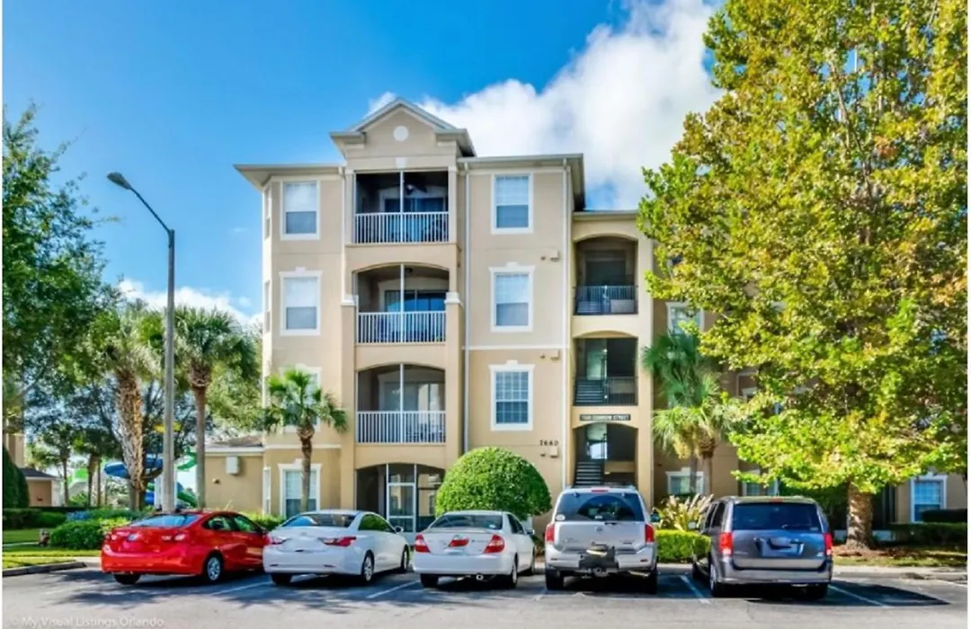 Three-Bedroom Apartment Kissimmee-1