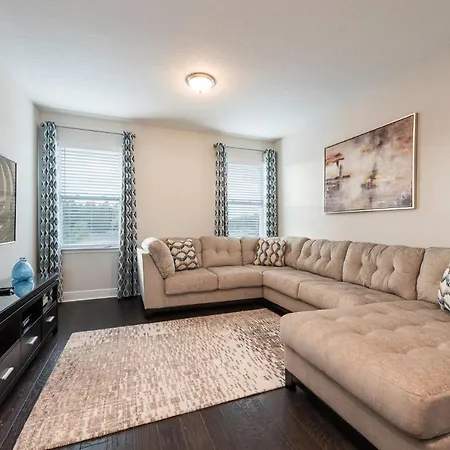 Encore Resort 5 Bedroom Home With Pool 2100-3