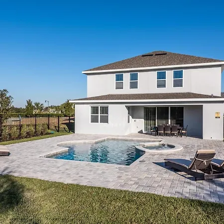 Encore Resort 5 Bedroom Home With Pool 2100-2