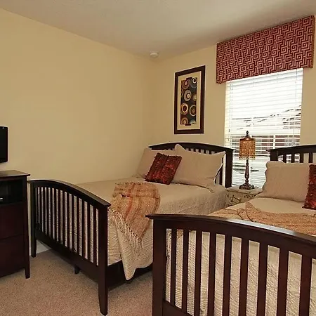 4 Bedroom 3 Bath Beautiful Town Home In Kissimmee Resort-2