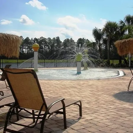 Gorgeous 5 Bed 4 Bath Townhome With Splash Pool In Paradise Palms-3