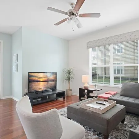 Luxury Oasis Condo-3