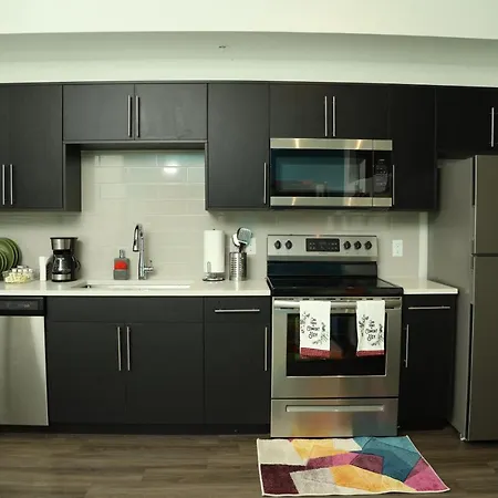 5 Star Deluxe 1 Bedroom Condo-2