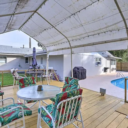 Fern Park Pool House With Private Patio And Fire Pit!-2