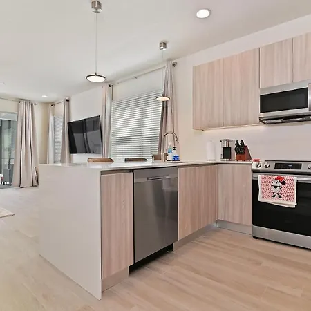 New Cozy & Spacious Townhouse Near Disney - 4Br, 3Fb, And Pool-3