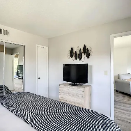 Great Condo Near Sea World And Disney World-2