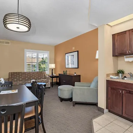 Near Disney - 1Br With Two Queen Beds - With Shared Pool And Hot Tub!-3