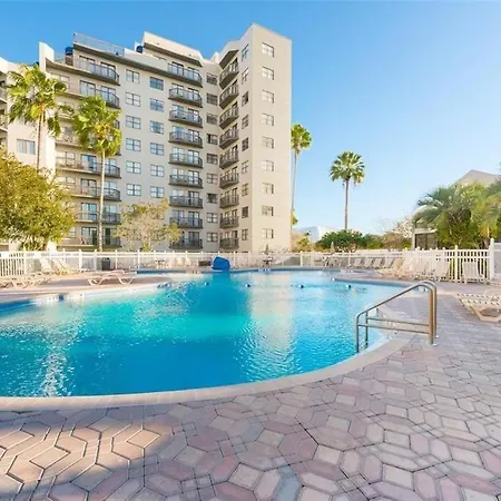 Universal Family Fun Perfectly Located + Amenities-2