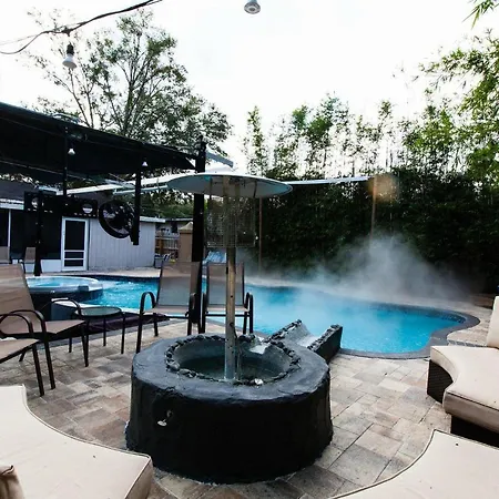 Luxury Pool Smart-Home-3