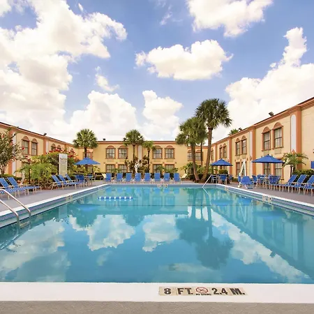 La Quinta Inn By Wyndham Orlando International Drive North-3