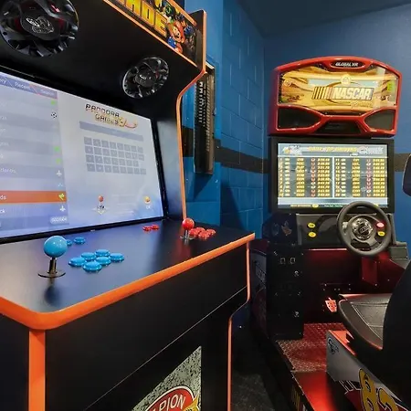 451-Luxury Villa Wmovie Theater And Arcade-3