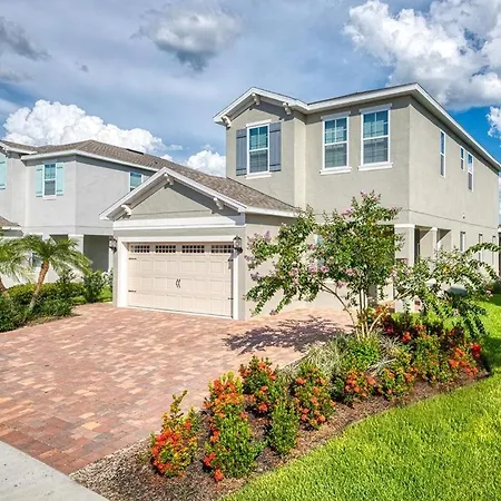 Modern Private Pool 4 Bedroom Home By Disney Home-3