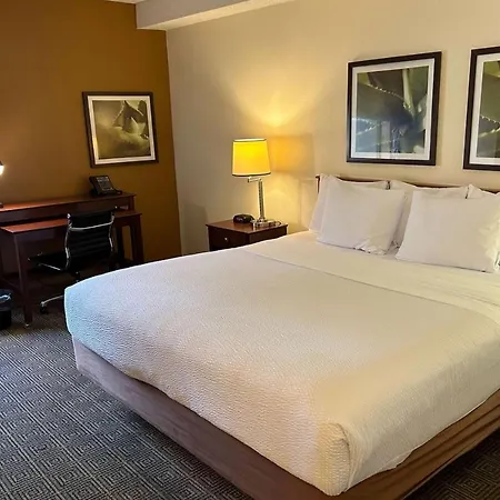 Baymont By Wyndham Orlando South-3