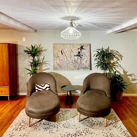 Private & Luxurious Apartment-2