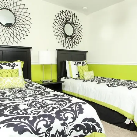 2582 Archfeld-3