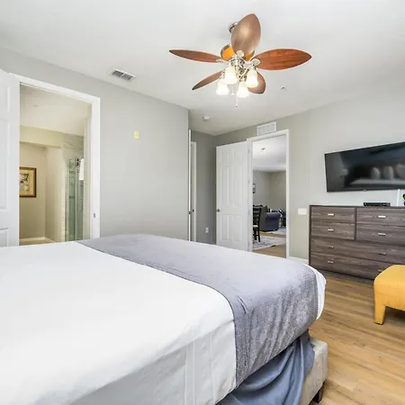 Beautiful Modern Condo - Vista Cay Resort - 2007-2