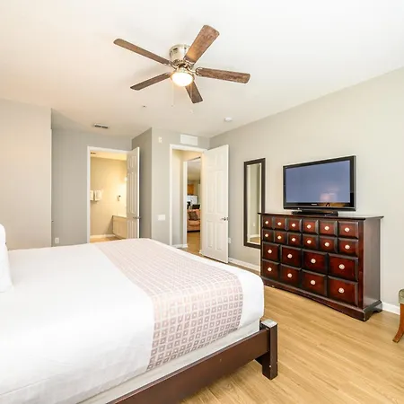 Epic Universe 3 Bedroom Premium Lakeview Condo-1012-3