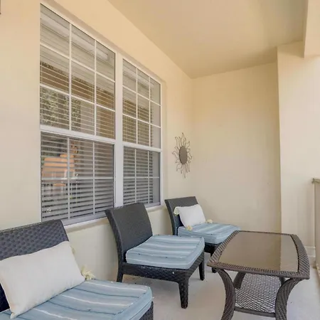 Huge ! Vista Cay Hideaway Corner Condo Near Parks & Int'L Dr-2