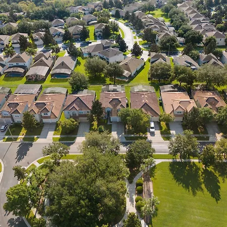 Luxury 5Br Villa Near Disney W Pool & Game Room-3
