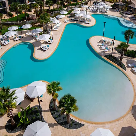 Conrad Orlando-3