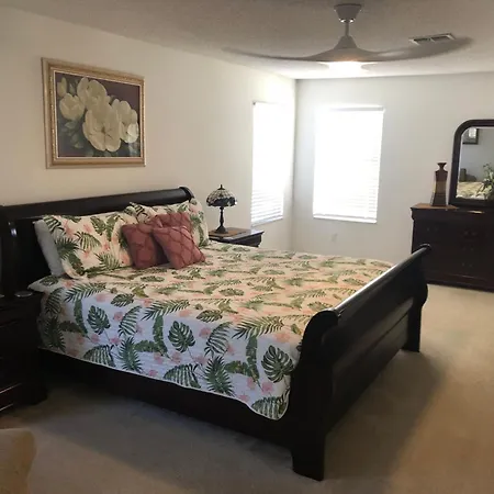 279 Square Meter Luxury Waterfront Home, Private Pool 15 Minutes From Disney!-3