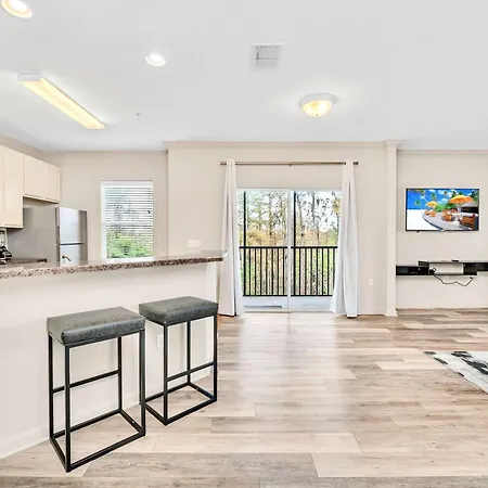 Upstay Condo With Outdoor Pool & Sauna-3