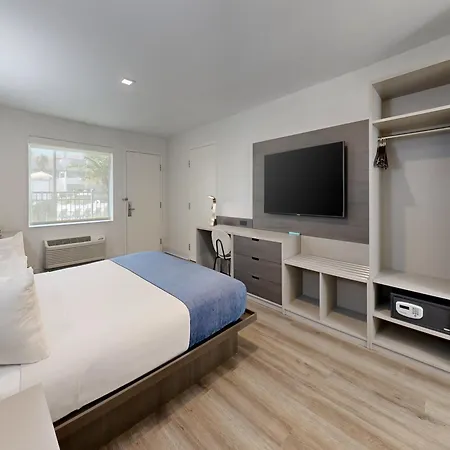 Avanti International Resort-2