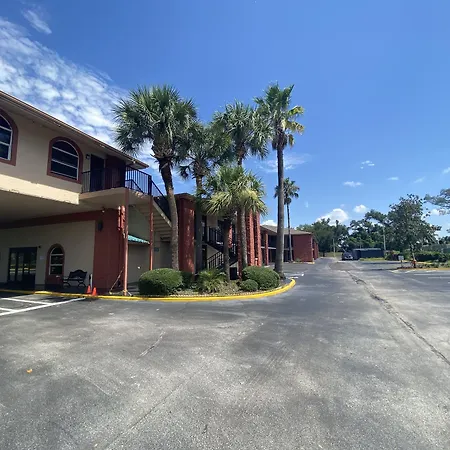 Quality Inn & Suites Orlando Airport-2