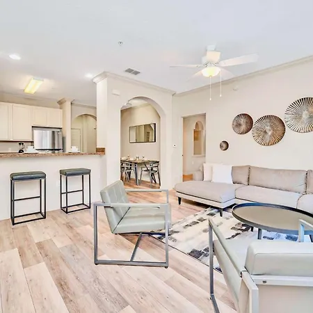 Spacious 2Br Condo With Pool , Near Disney!-3